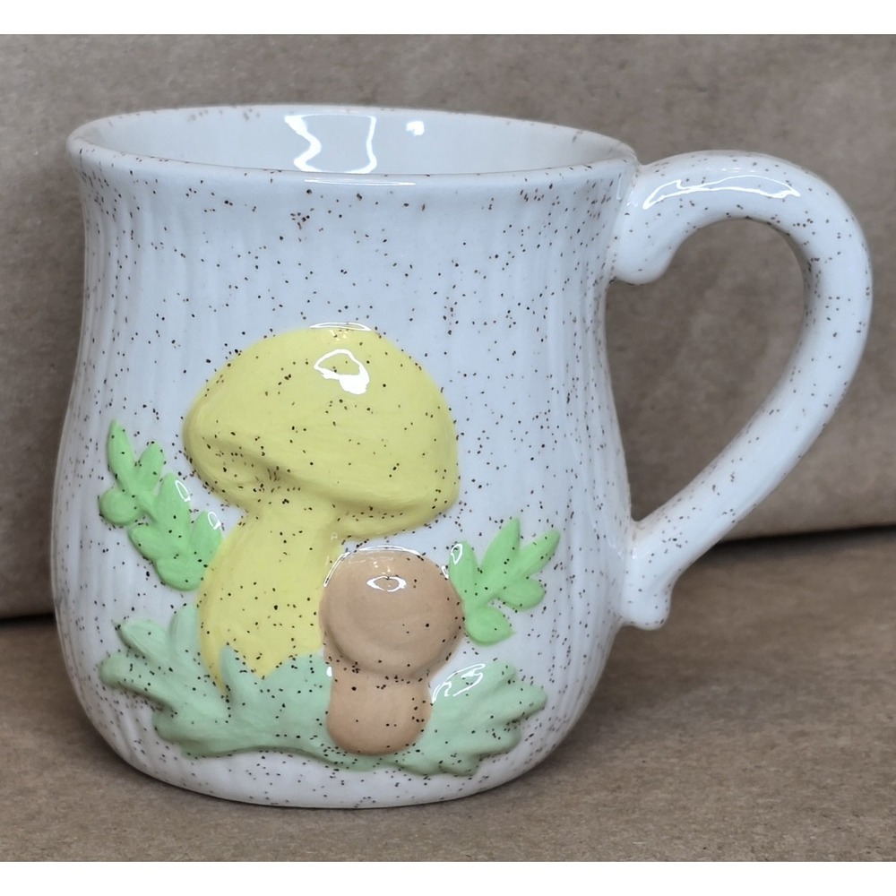 Vintage Arnels Merry Mushroom Speckled‎ Cup 1970s